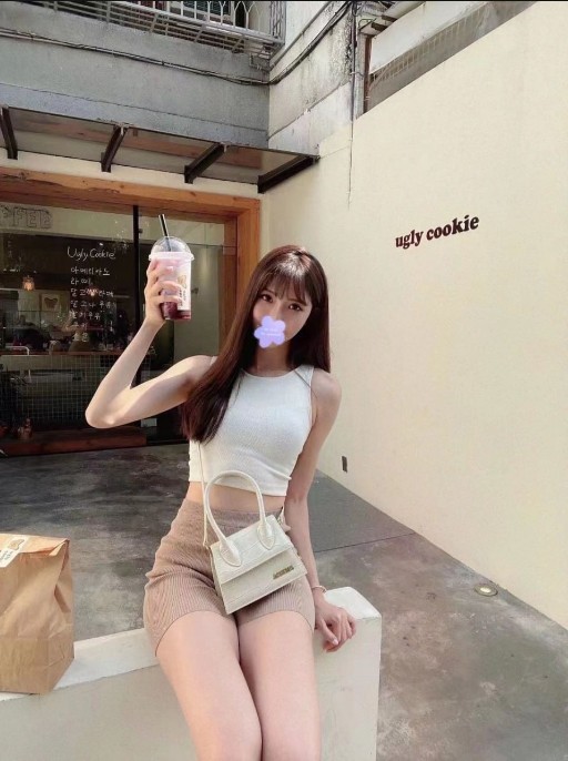 妮亞